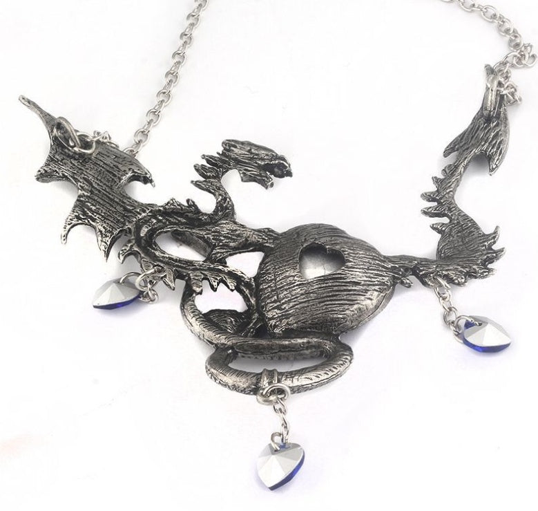 Heart-shaped sapphire dragon necklace