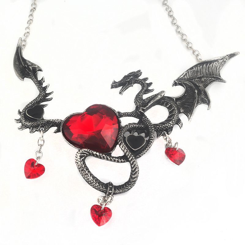 Heart-shaped sapphire dragon necklace