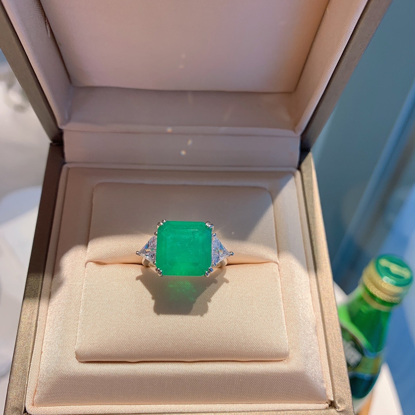 Classic Imitation Ruby Emerald Temperament Ladies Ring