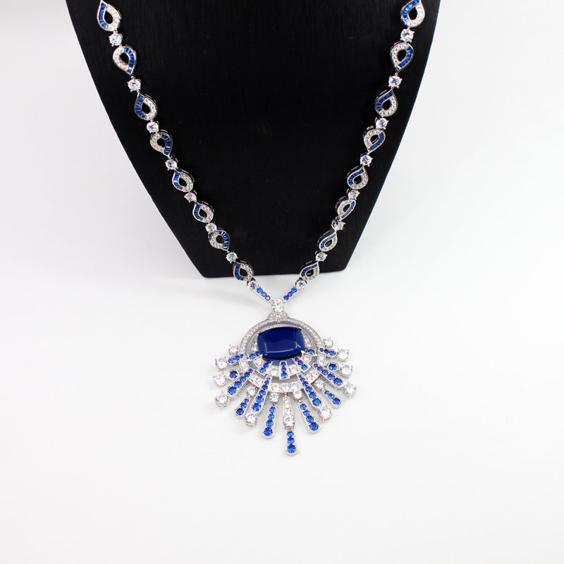 Atmospheric Pillow Type Sapphire Blue Necklace