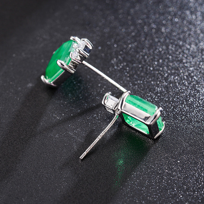 Ectangular Emerald Emerald Earrings With High-end Temperament