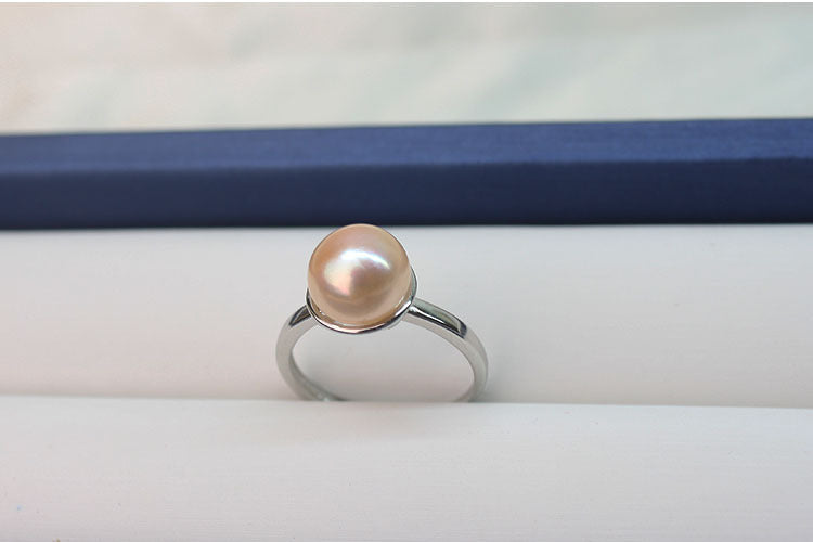 Freshwater pearl ring