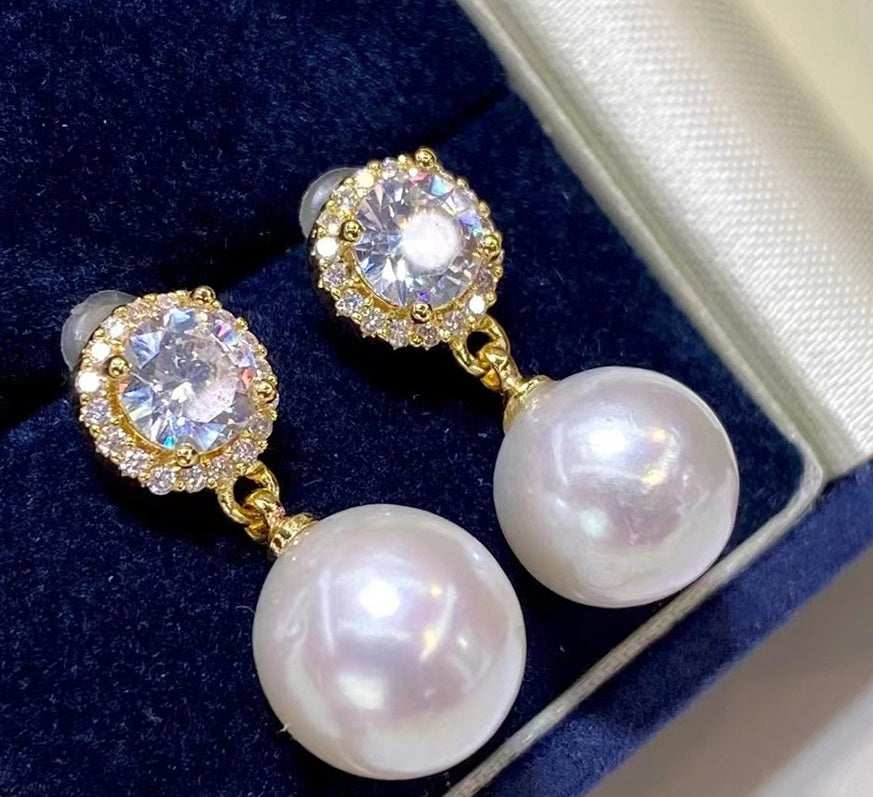 18K Gilded Round Pearl Unisex Pearl Stud Earrings