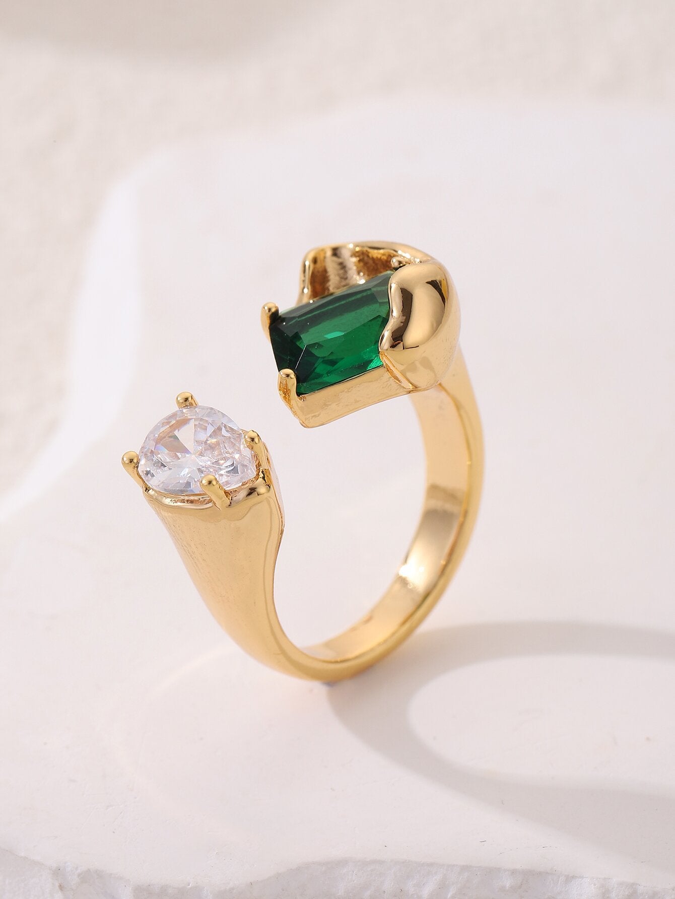 Women's Fashion Emerald Elegant Ring